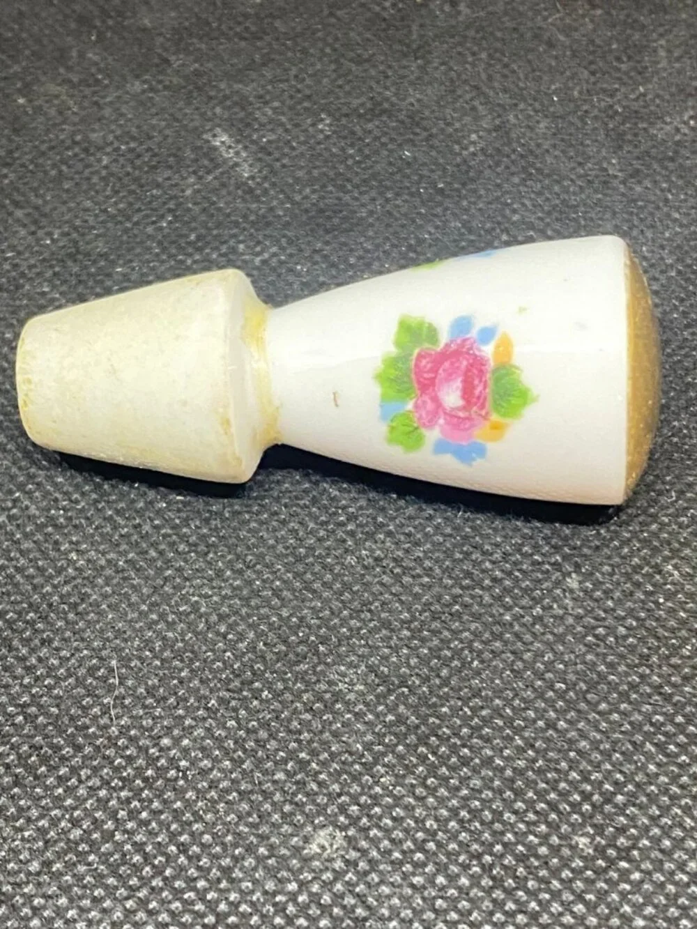Ceramic Stopper with Roses Gold Top